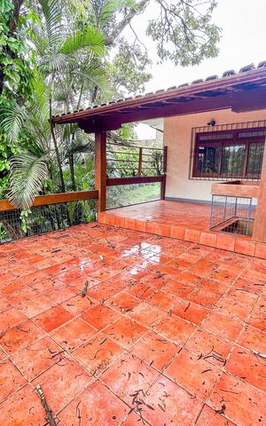 Casa de condomínio à venda com 750m², 3 quartos e 4 vagas