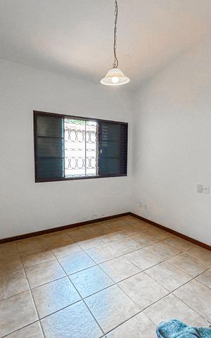 Casa de condomínio à venda com 750m², 3 quartos e 4 vagas
