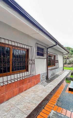 Casa de condomínio à venda com 750m², 3 quartos e 4 vagas