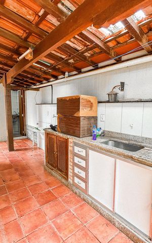 Casa de condomínio à venda com 750m², 3 quartos e 4 vagas