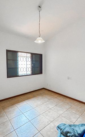 Casa de condomínio à venda com 750m², 3 quartos e 4 vagas