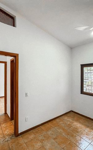 Casa de condomínio à venda com 750m², 3 quartos e 4 vagas