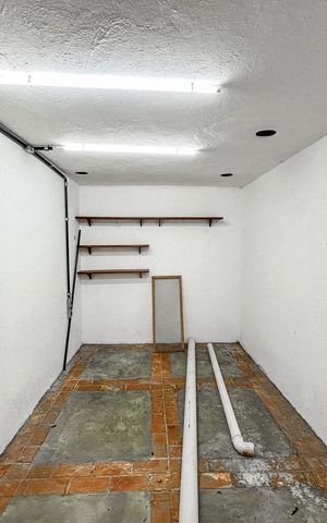 Casa de condomínio à venda com 750m², 3 quartos e 4 vagas