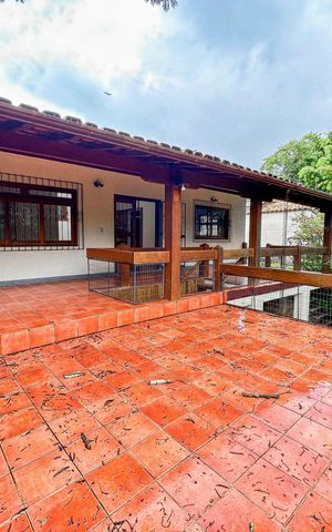 Casa de condomínio à venda com 750m², 3 quartos e 4 vagas
