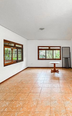 Casa de condomínio à venda com 750m², 3 quartos e 4 vagas