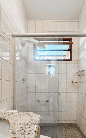 Casa de condomínio à venda com 750m², 3 quartos e 4 vagas