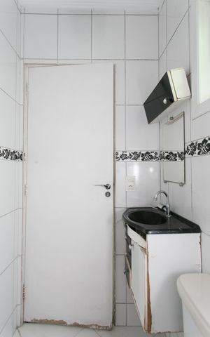Casa à venda com 175m², 3 quartos e 4 vagas Casa à venda com 175m², 3 quartos e 4 vagasBanheiro 2