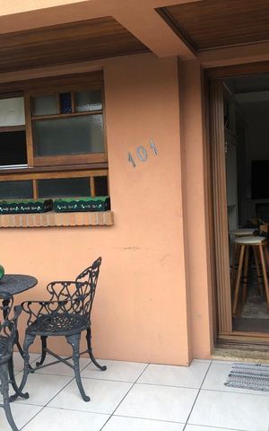 Casa de condomínio à venda com 188m², 3 quartos e 2 vagas