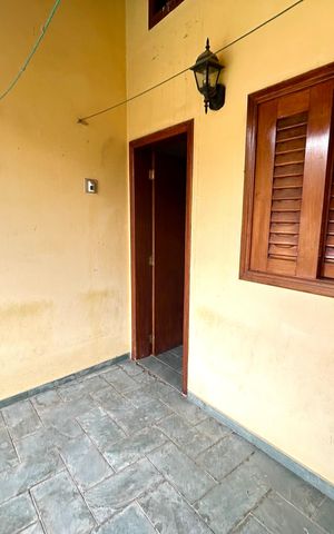 Casa à venda com 372m², 8 quartos e 5 vagas Casa à venda com 372m², 8 quartos e 5 vagasÁrea de Serviço