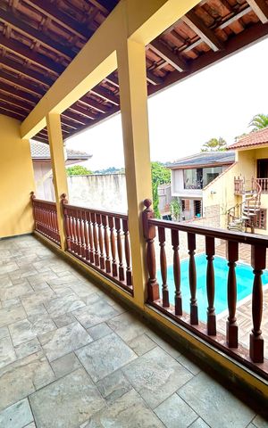 Casa à venda com 372m², 8 quartos e 5 vagas Casa à venda com 372m², 8 quartos e 5 vagasVaranda da suíte