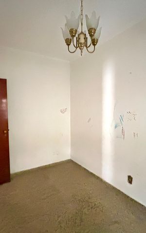 Casa à venda com 372m², 8 quartos e 5 vagas Casa à venda com 372m², 8 quartos e 5 vagasQuarto 1