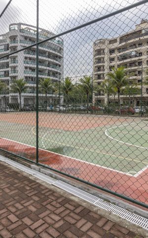 Apartamento à venda com 2m², 3 quartos e 2 vagas Apartamento à venda com 2m², 3 quartos e 2 vagasÁrea comum