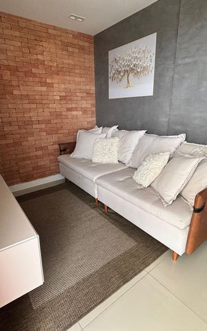 Apartamento à venda com 2m², 3 quartos e 2 vagas Apartamento à venda com 2m², 3 quartos e 2 vagasSala de TV