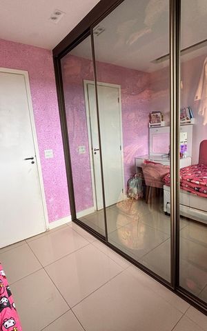 Apartamento à venda com 2m², 3 quartos e 2 vagas Apartamento à venda com 2m², 3 quartos e 2 vagasQuarto 2