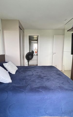 Apartamento à venda com 2m², 3 quartos e 2 vagas Apartamento à venda com 2m², 3 quartos e 2 vagasQuarto 1