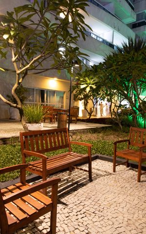 Apartamento à venda com 2m², 3 quartos e 2 vagas Apartamento à venda com 2m², 3 quartos e 2 vagasÁrea comum