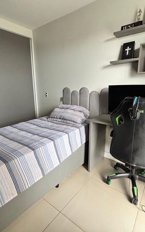 Apartamento à venda com 2m², 3 quartos e 2 vagas Apartamento à venda com 2m², 3 quartos e 2 vagasQuarto 3