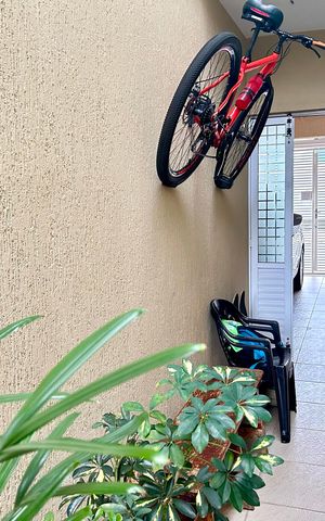 Casa à venda com 173m², 3 quartos e 2 vagasQuintal