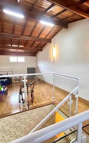 Casa à venda com 173m², 3 quartos e 2 vagasSótão 