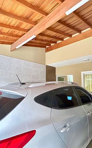 Casa à venda com 173m², 3 quartos e 2 vagasGaragem 
