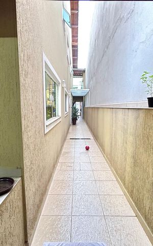 Casa à venda com 173m², 3 quartos e 2 vagasQuintal 