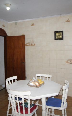 Casa para alugar com 435m², 5 quartos e 4 vagasCozinha