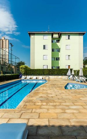 Casa de condomínio à venda com 150m², 4 quartos e 2 vagas Casa de condomínio à venda com 150m², 4 quartos e 2 vagasÁrea comum - Piscina