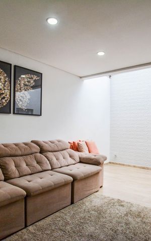 Casa de condomínio à venda com 150m², 4 quartos e 2 vagas Casa de condomínio à venda com 150m², 4 quartos e 2 vagasSala