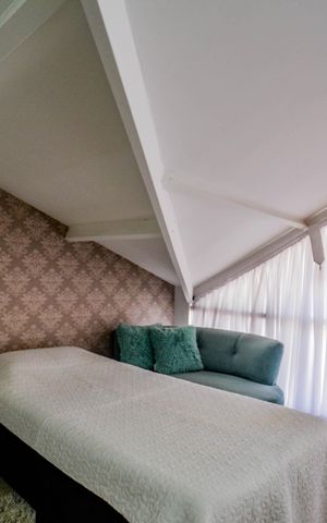 Casa de condomínio à venda com 150m², 4 quartos e 2 vagas Casa de condomínio à venda com 150m², 4 quartos e 2 vagasQuarto Suíte
