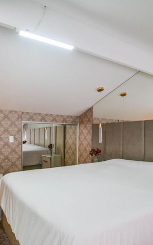 Casa de condomínio à venda com 150m², 4 quartos e 2 vagas Casa de condomínio à venda com 150m², 4 quartos e 2 vagasQuarto Suíte