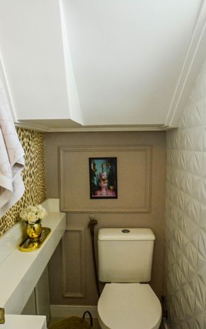 Casa de condomínio à venda com 150m², 4 quartos e 2 vagas Casa de condomínio à venda com 150m², 4 quartos e 2 vagasLavabo