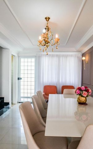 Casa de condomínio à venda com 150m², 4 quartos e 2 vagas Casa de condomínio à venda com 150m², 4 quartos e 2 vagasSala de Jantar