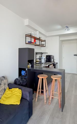 Apartamento à venda com 37m², 1 quarto e sem vaga Apartamento à venda com 37m², 1 quarto e sem vagaSala