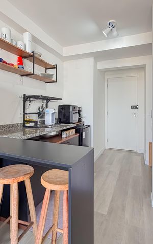 Apartamento à venda com 37m², 1 quarto e sem vaga Apartamento à venda com 37m², 1 quarto e sem vagaCozinha e Área de Serviço