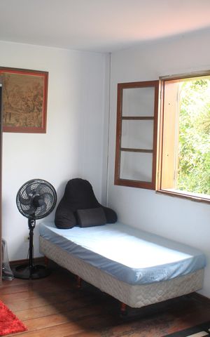 Casa à venda com 390m², 4 quartos e 6 vagasSuíte 2