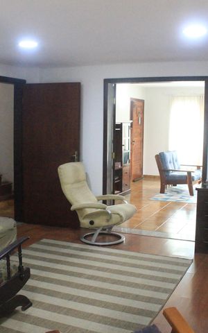 Casa à venda com 390m², 4 quartos e 6 vagasSuíte 1