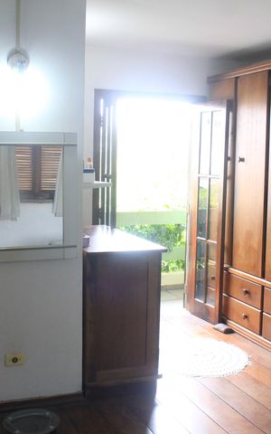 Casa à venda com 390m², 4 quartos e 6 vagasSuíte 4