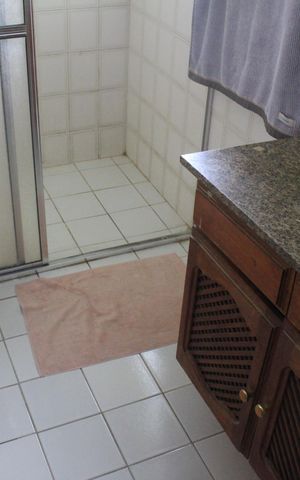 Casa à venda com 390m², 4 quartos e 6 vagasBanheiro da Suíte 3