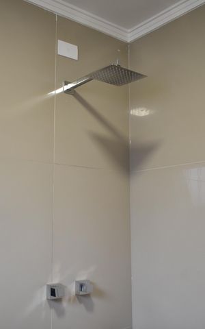Casa à venda com 250m², 3 quartos e 4 vagasSuíte 2