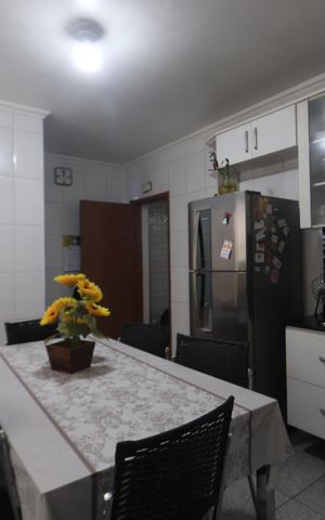 Casa à venda com 125m², 3 quartos e 2 vagasCozinha