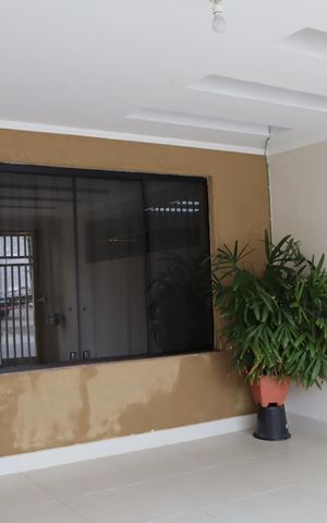 Casa à venda com 144m², 2 quartos e 2 vagasGaragem