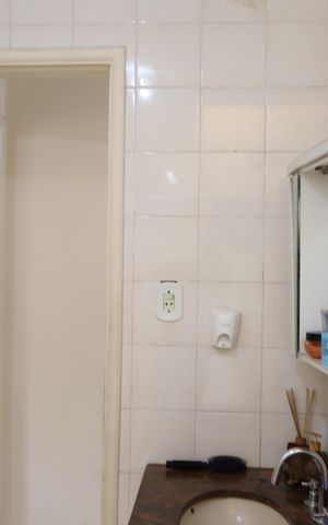 Casa à venda com 144m², 2 quartos e 2 vagasBanheiro