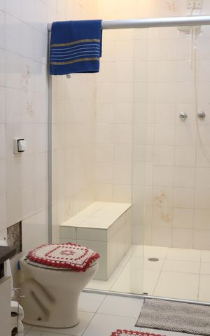 Casa à venda com 144m², 2 quartos e 2 vagasBanheiro