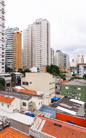 Studio para alugar com 32m², 1 quarto e sem vaga Studio para alugar com 32m², 1 quarto e sem vagaVaranda