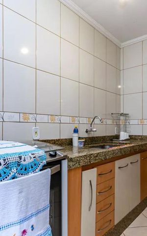 Casa à venda com 250m², 4 quartos e 2 vagas Casa à venda com 250m², 4 quartos e 2 vagasCozinha