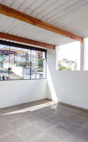 Casa para alugar com 130m², 2 quartos e 1 vagaVaranda