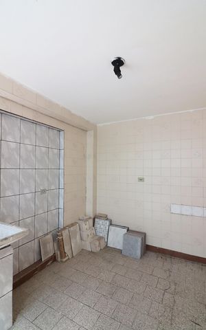 Casa à venda com 168m², 3 quartos e 2 vagasÁrea de Serviço