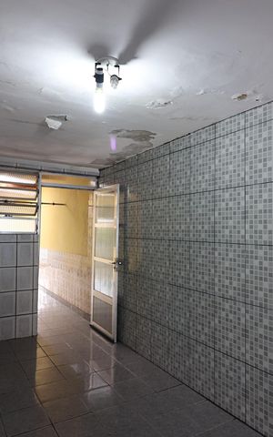 Casa à venda com 168m², 3 quartos e 2 vagasCozinha 
