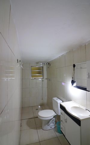 Casa à venda com 168m², 3 quartos e 2 vagasQuarto 2 - Suíte Banheiro 