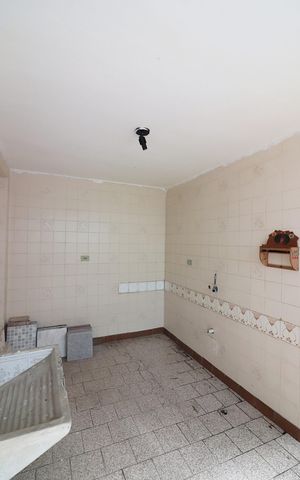 Casa à venda com 168m², 3 quartos e 2 vagasÁrea de Serviço